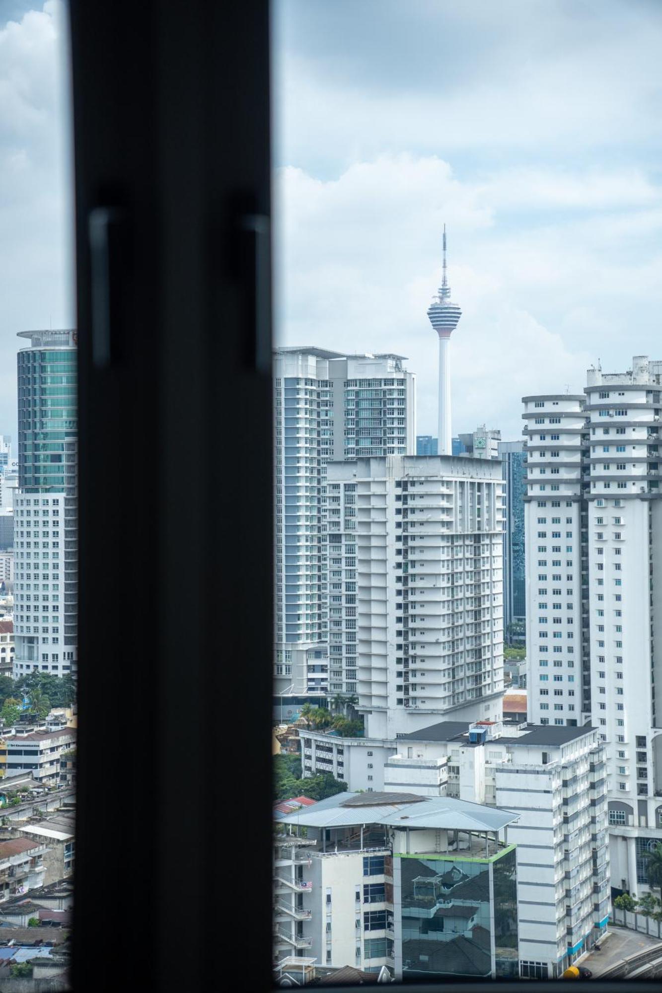 Upper Hotel Suites Kl Sentral Куала-Лумпур Экстерьер фото