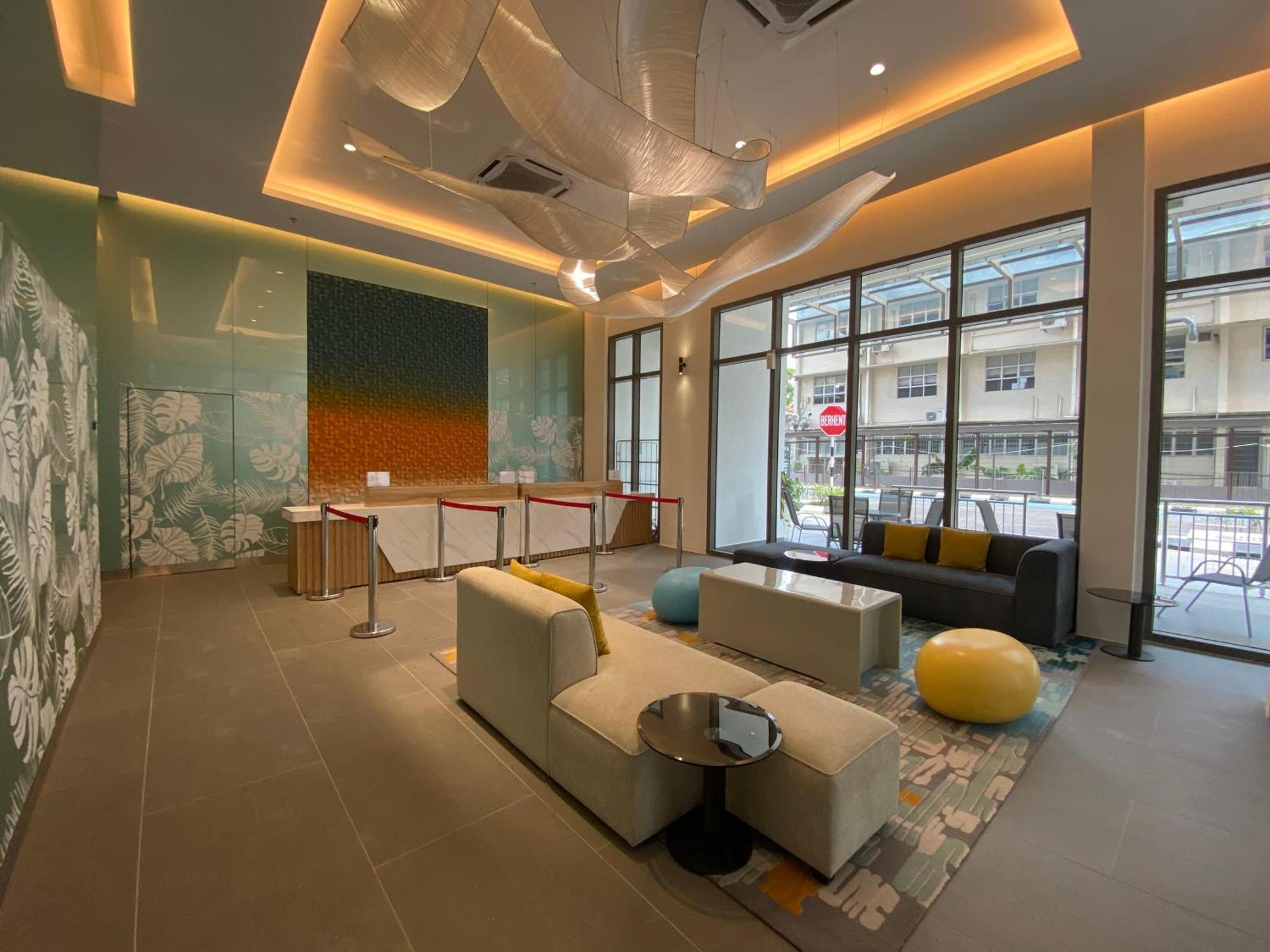 Upper Hotel Suites Kl Sentral Куала-Лумпур Экстерьер фото